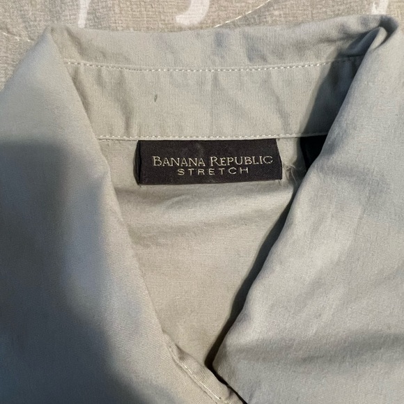 Light grey short sleeve button up shirt from Banana Republic. - Picture 2 of 5